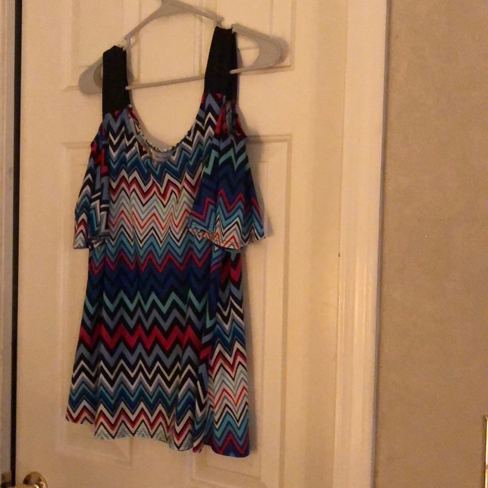 Star Vixen cold shoulder tunic